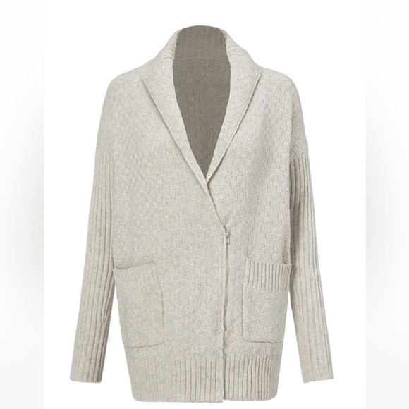 CAbi Sweaters - cabi NWT Zip Cardigan, Heather Oatmeal, size Medium, Fall 23